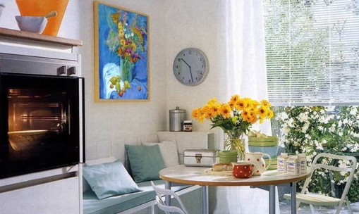 Изображенные полевые цветы создадут на Вашей кухне уютную атмосферу близости с природой..